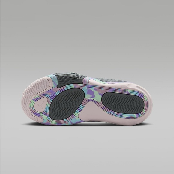 Brand New Jordan Tatum 2 Easter Big Kids Sneakers - Picture 2 of 16